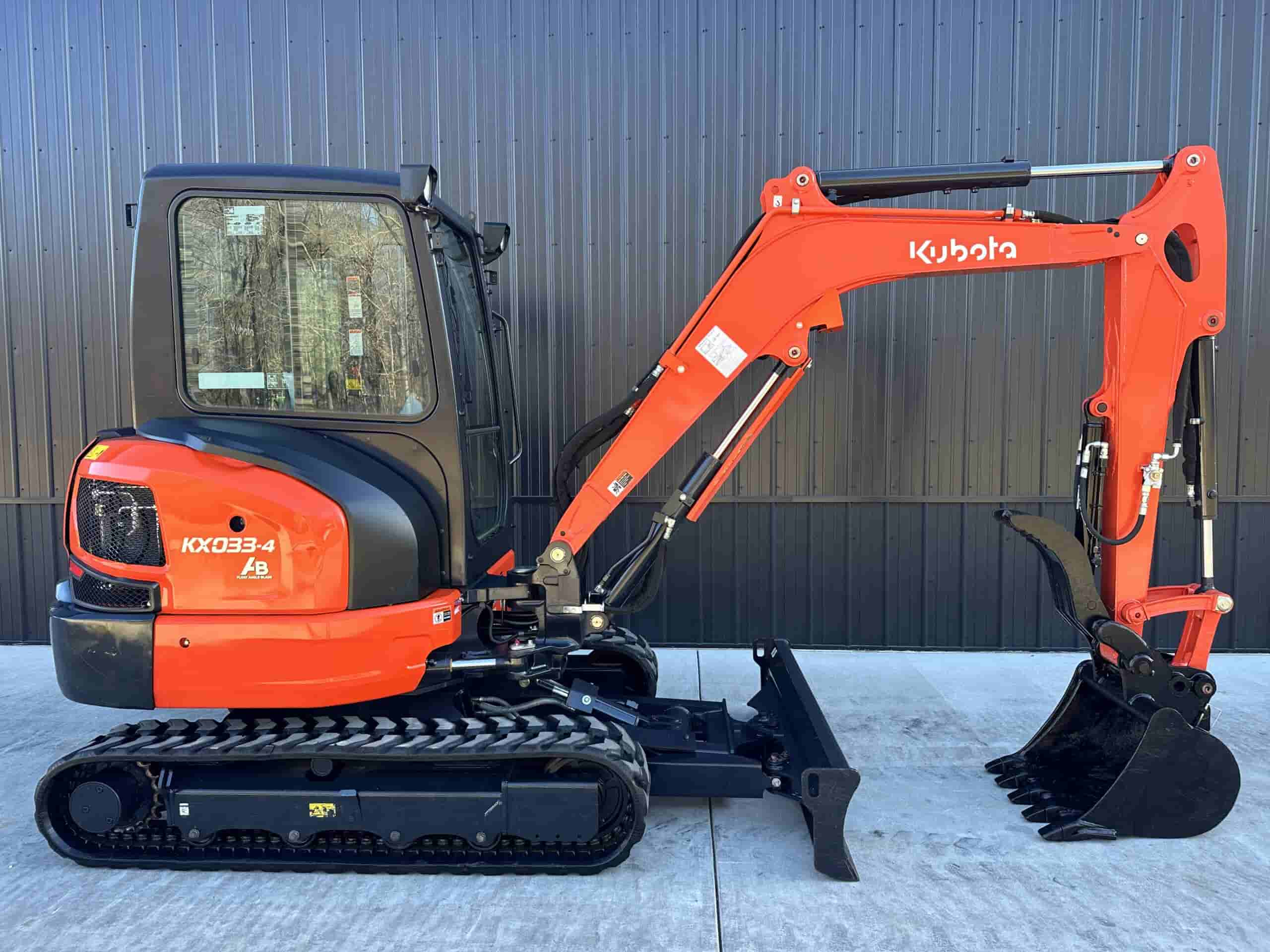 2022 KUBOTA KX033-4 CLEAN
